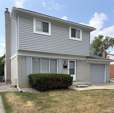 8461 FORREST Drive – photo 1