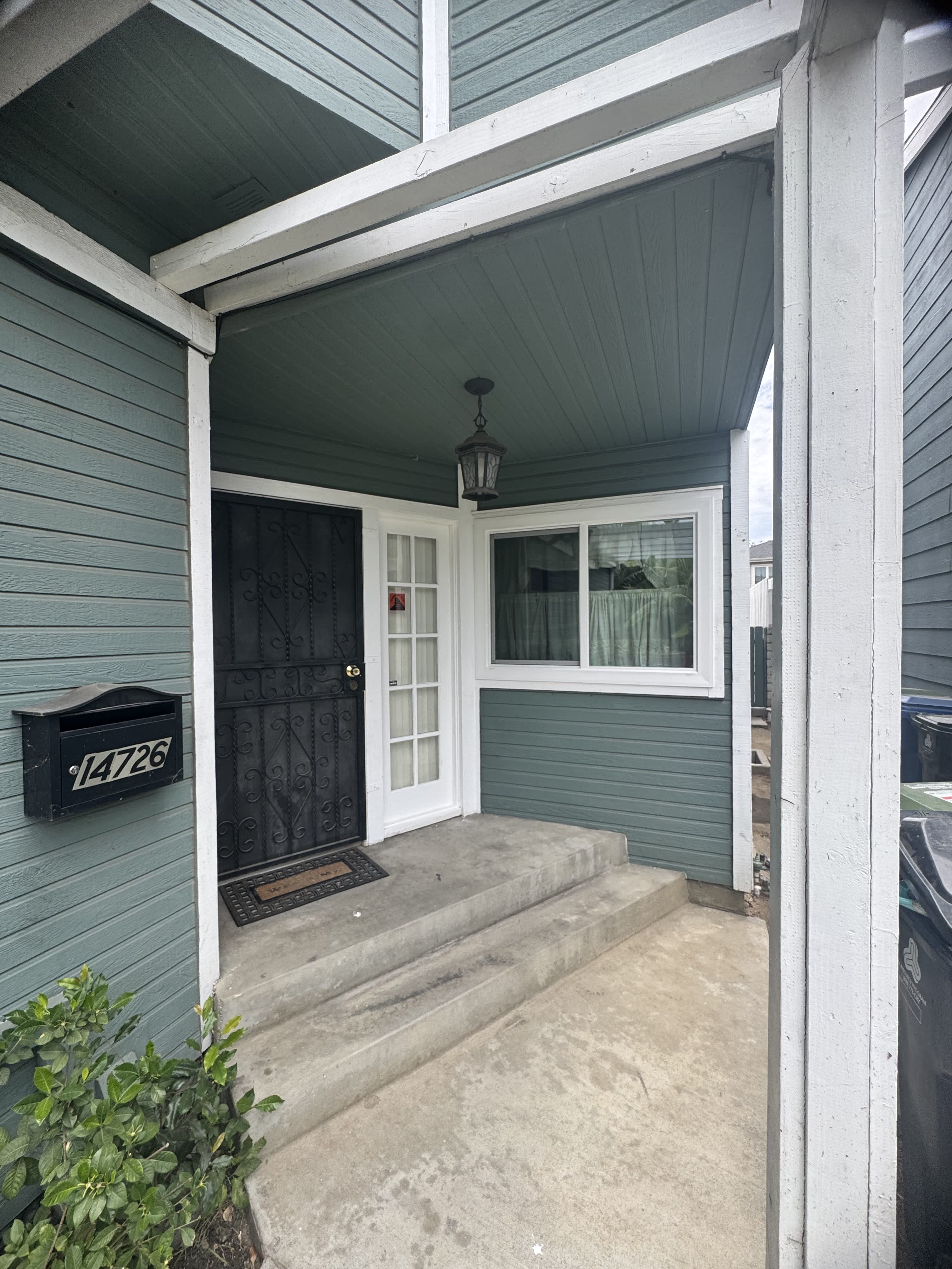 14726 Tupper Street – photo 5