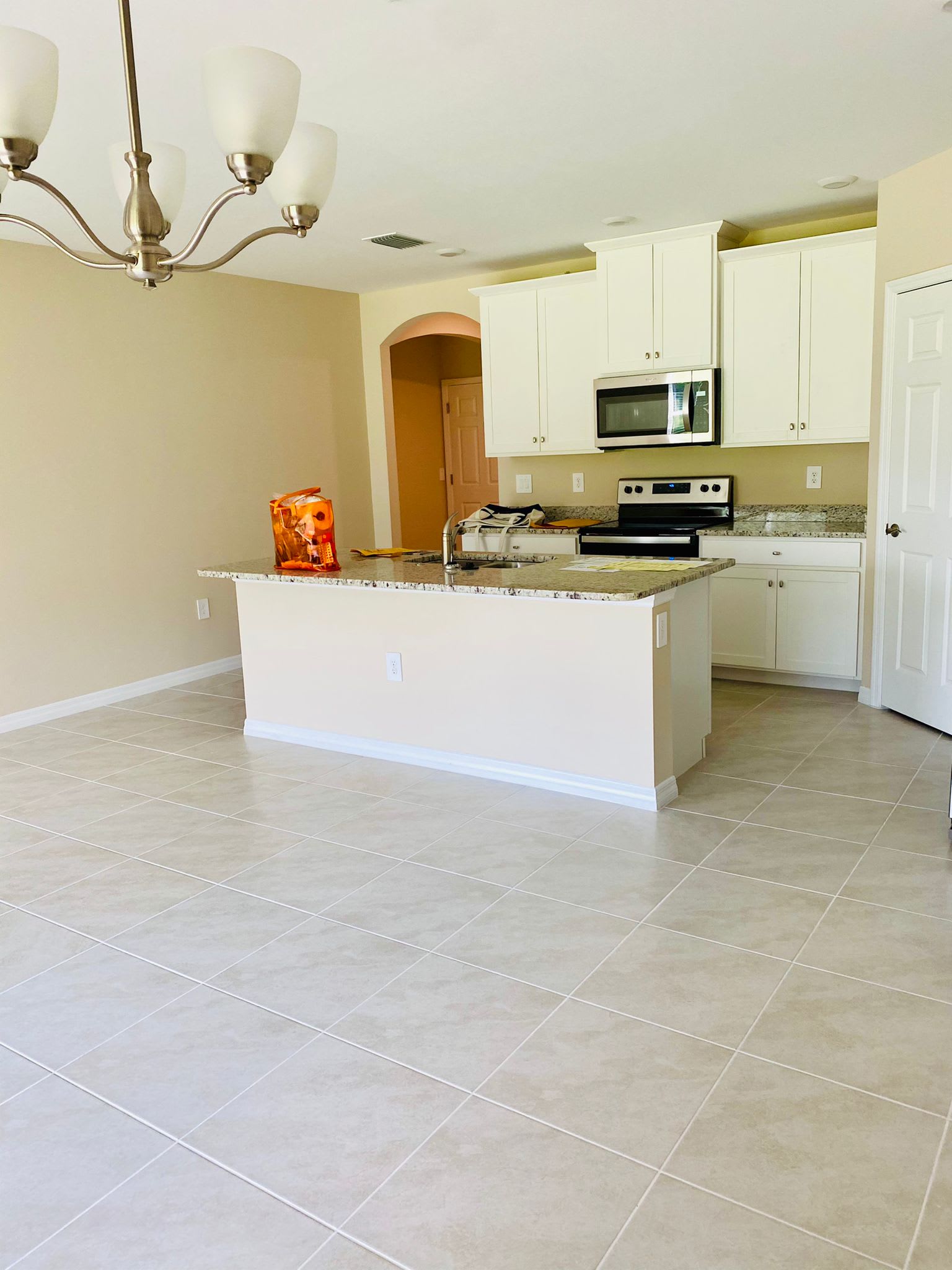 3076 Royal Gardens Avenue – photo 5