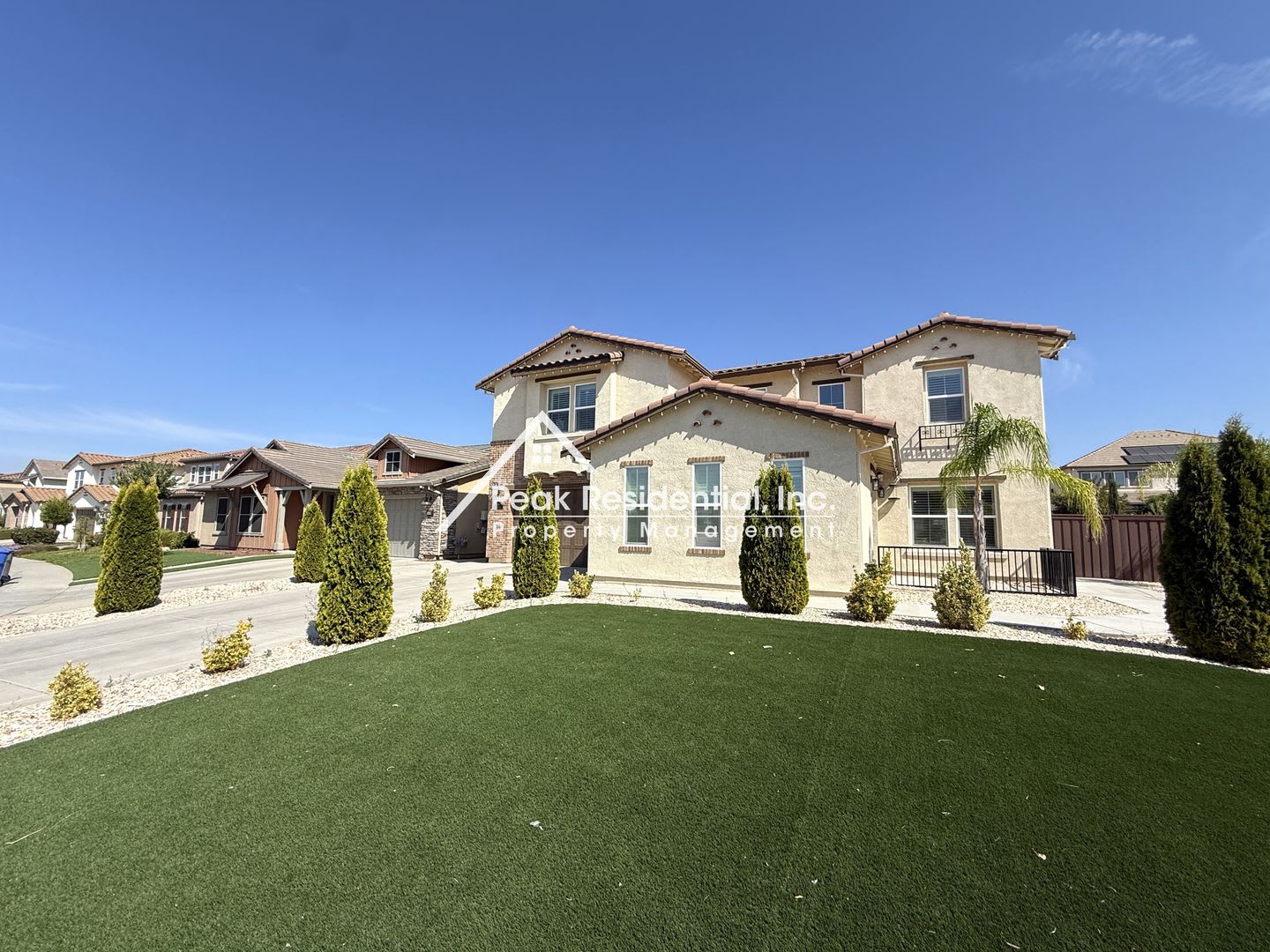 Stunning 5Bd 4 5Ba Folsom Ranch Home – photo 1