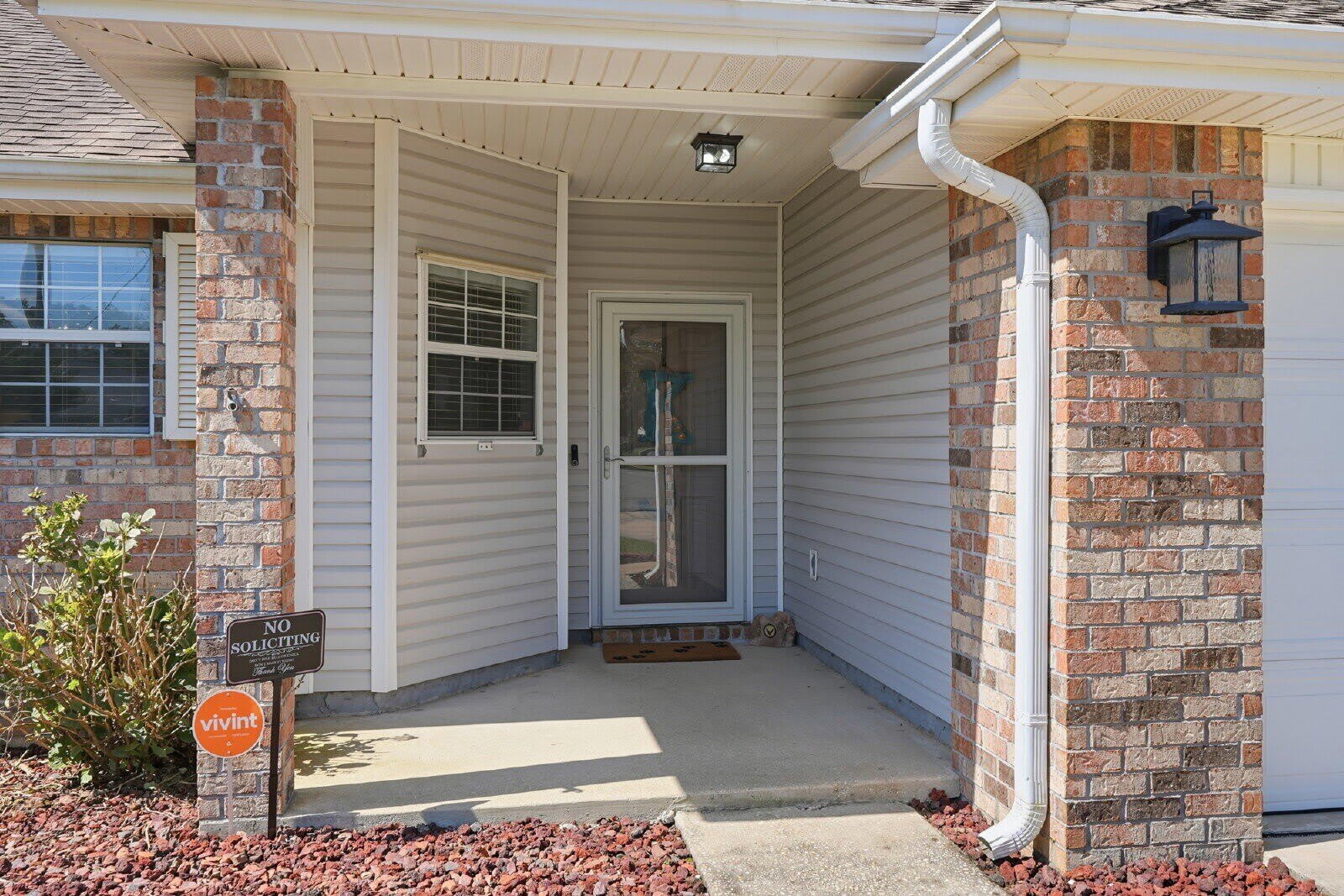 4761 Connor Drive – photo 3