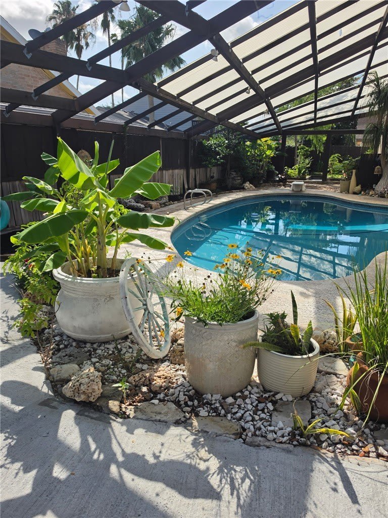 6025 Lost Creek Drive – photo 2
