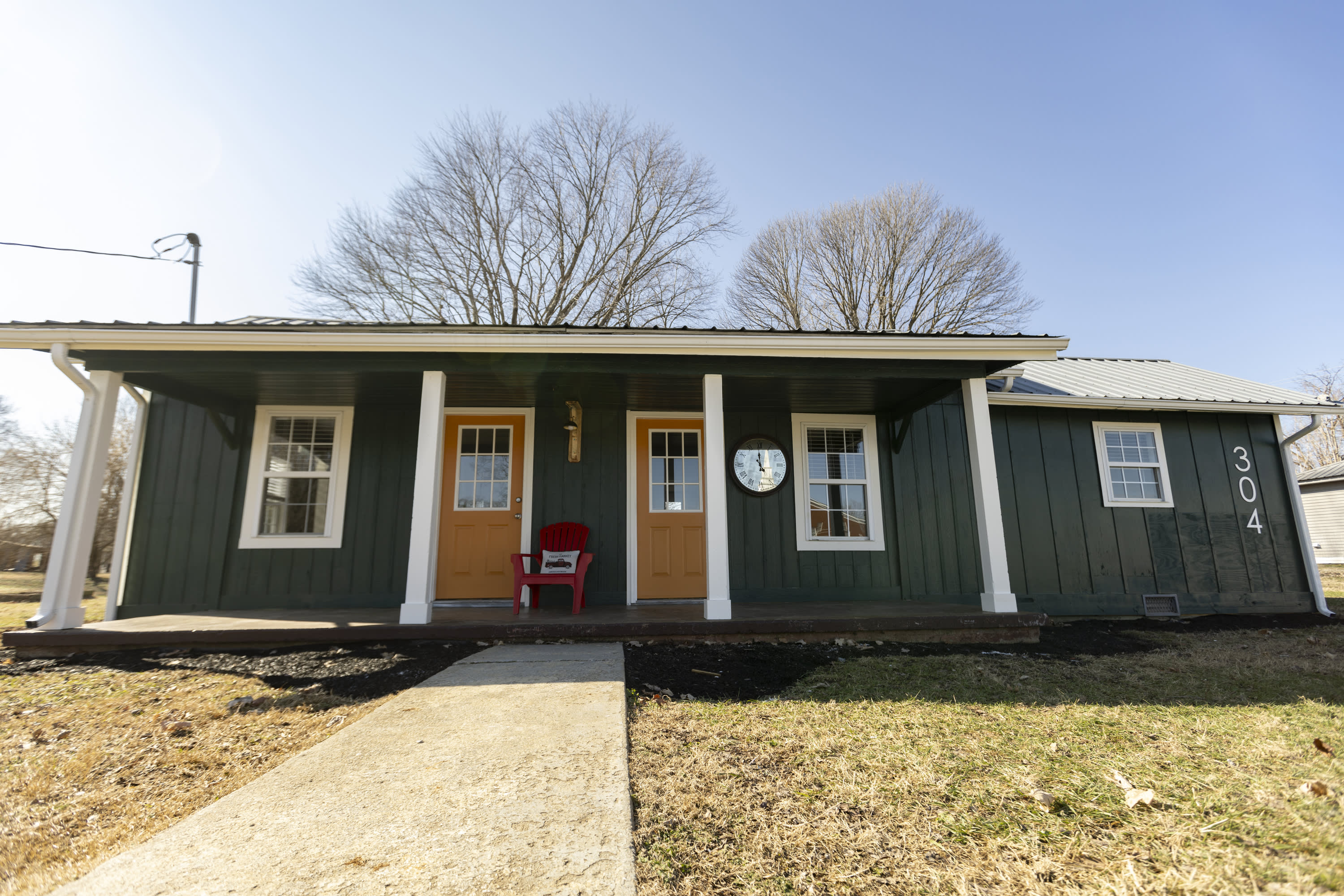 304 Quigley Street – photo 1