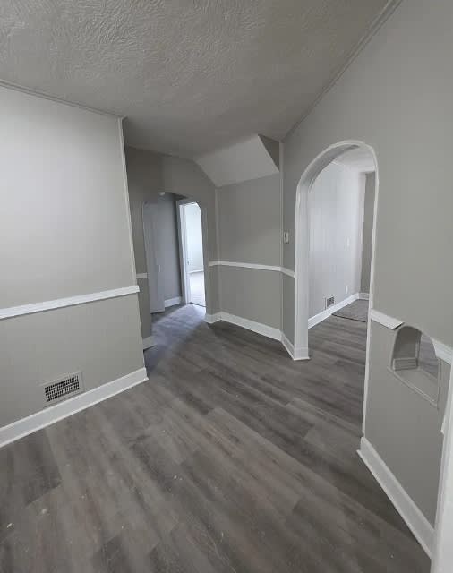 1504 North Summit Avenue – photo 3