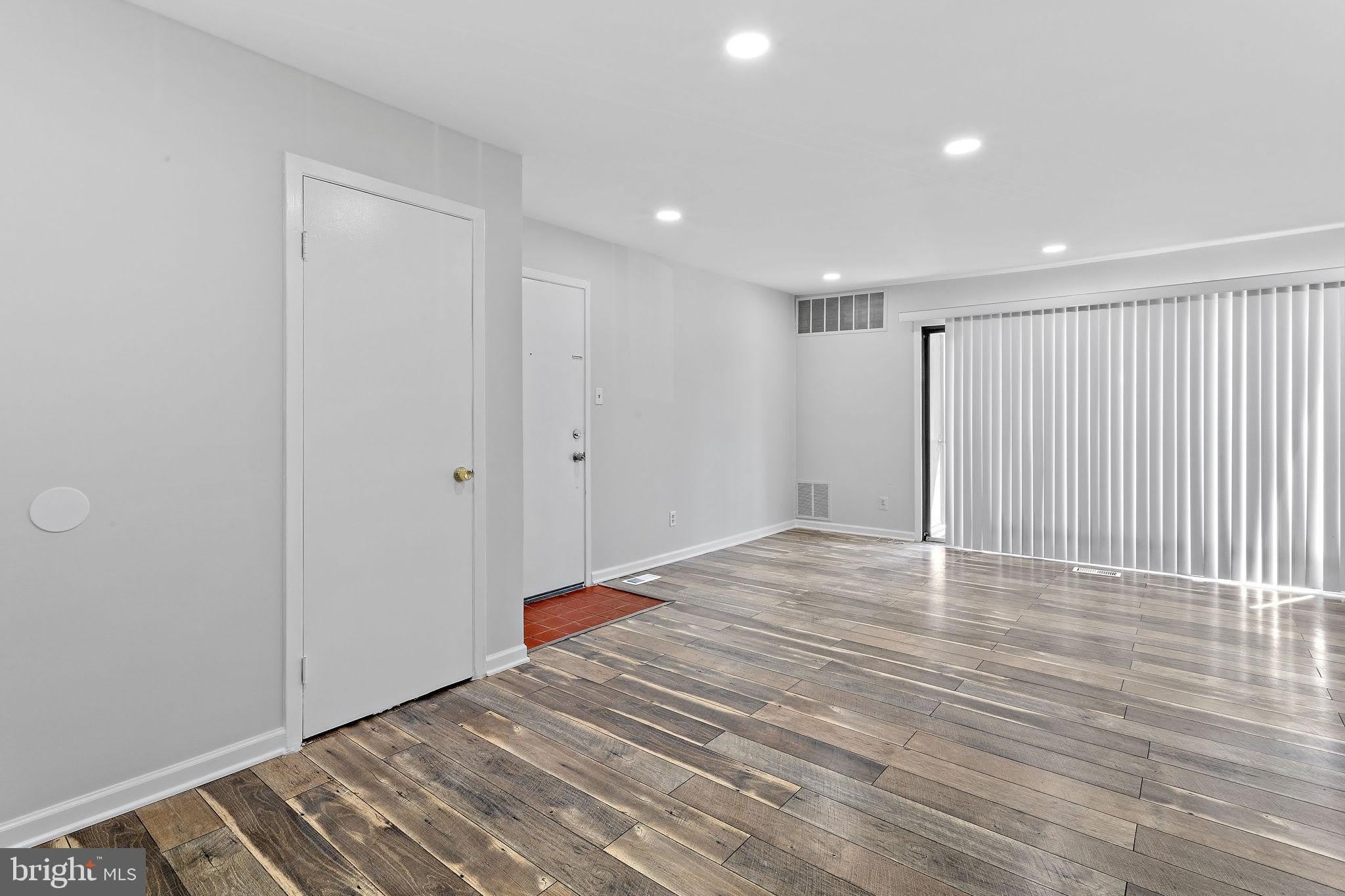 1505 WOODHOLLOW Drive – photo 5