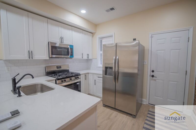 3205 Esther Pl – photo 2
