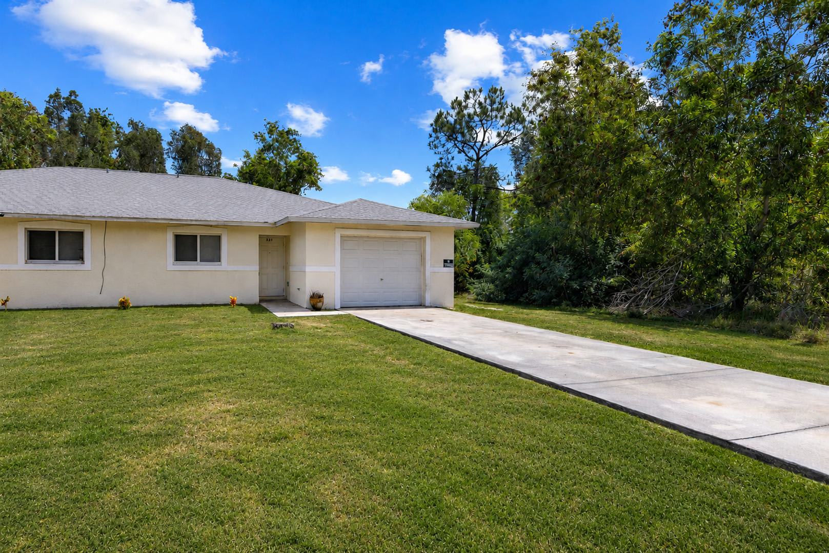 Duplex Lehigh Acres 221 – photo 2