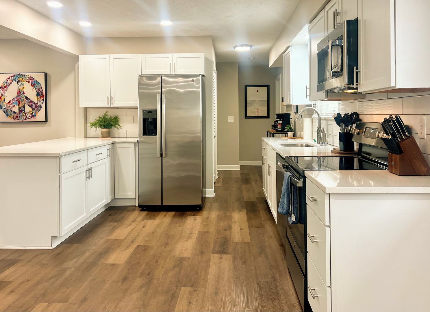 4BD 2BA Ranch on Catherine Westfield Fenced Yard – photo 1