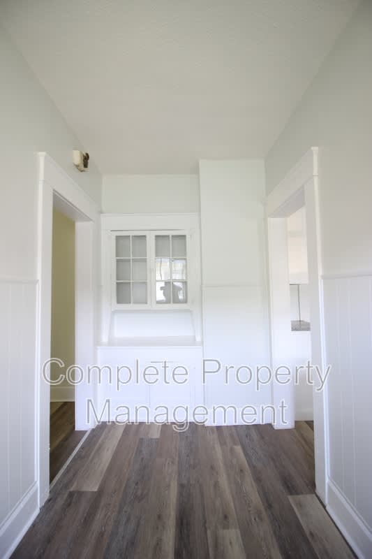 1629 Woodland Avenue Southwest – photo 5