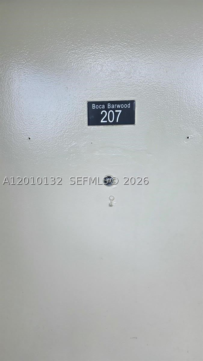 23305 Barwood Ln N – photo 4
