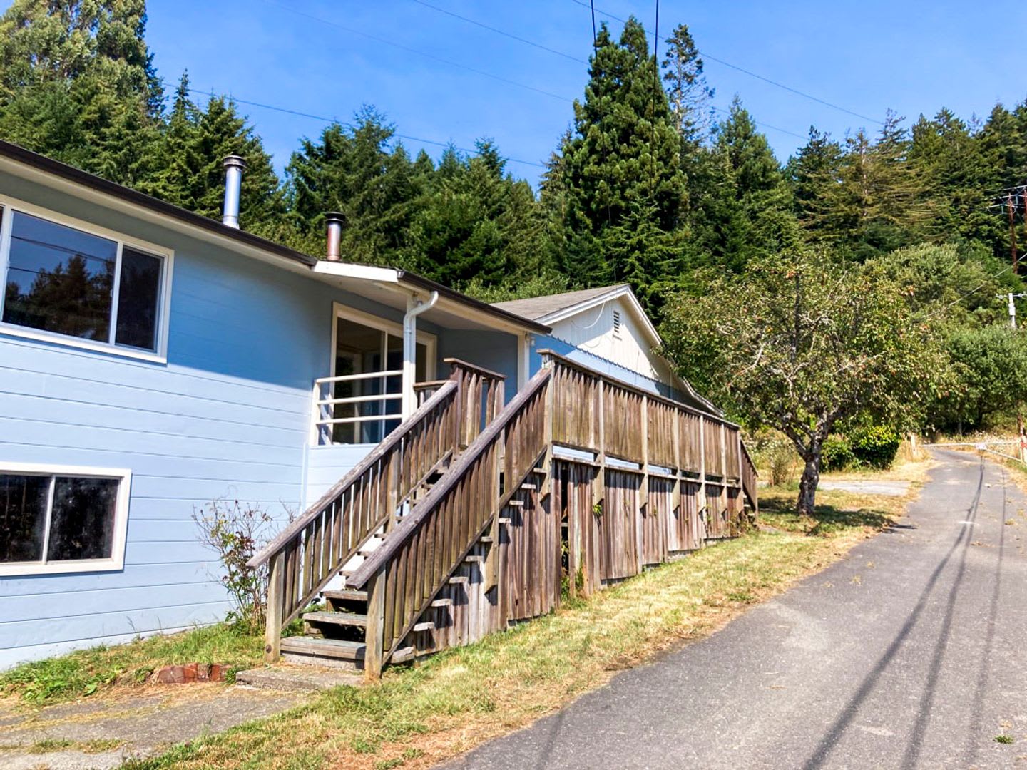 Country Living just Minutes from Eureka! – photo 2