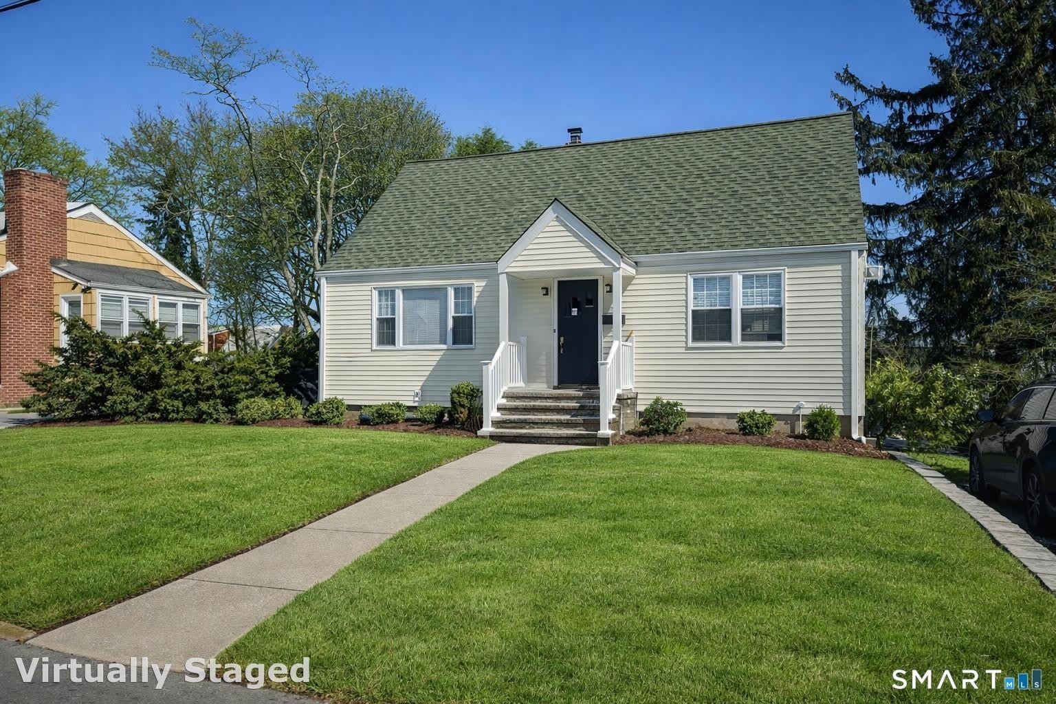 46 Myron Avenue – photo 1
