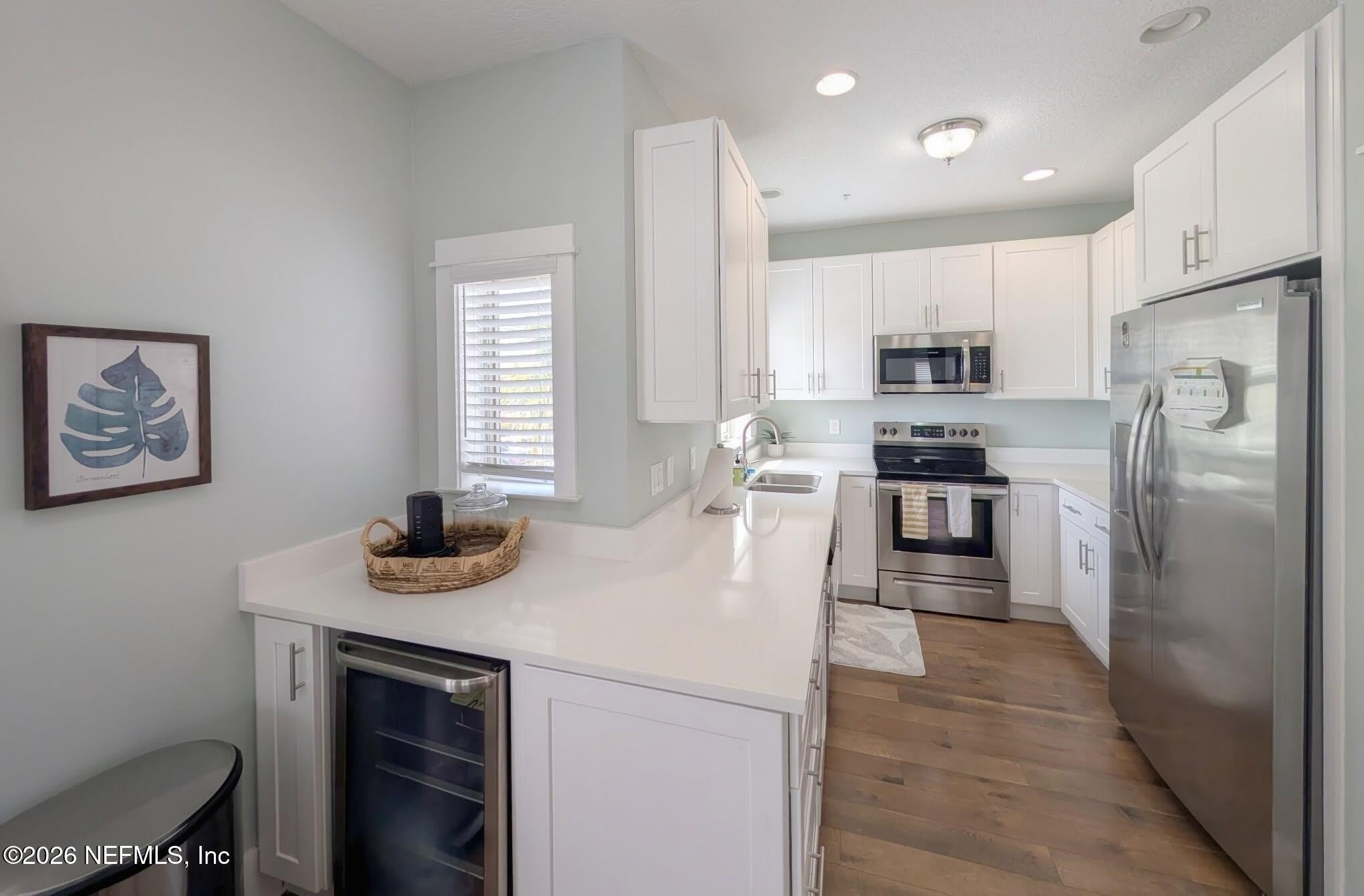 361 AHERN Street – photo 4