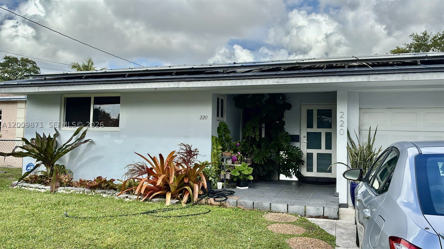 220 Sw 3Rd Ave – photo 3