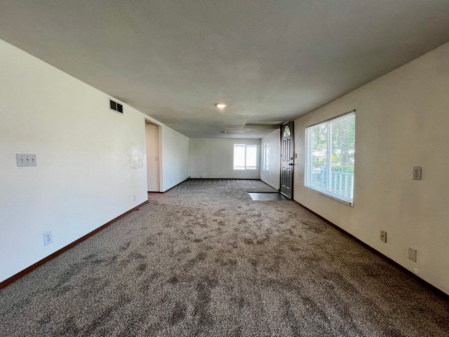 Non-Refundable &amp; Security Deposit Total: $1700.00 – photo 4