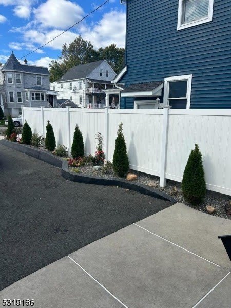 119 Columbus Pl – photo 2