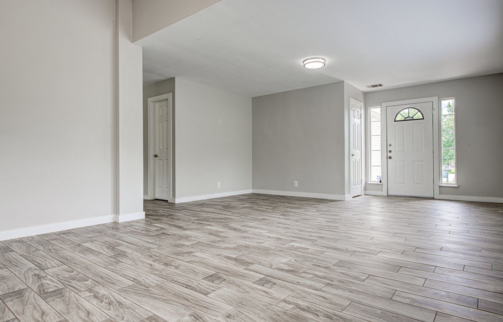 **THREE WEEKS FREE RENT!!** Fall in Love with this 3-Bedroom, 2.5-Bath Home in a Cul-de-Sac! – photo 3