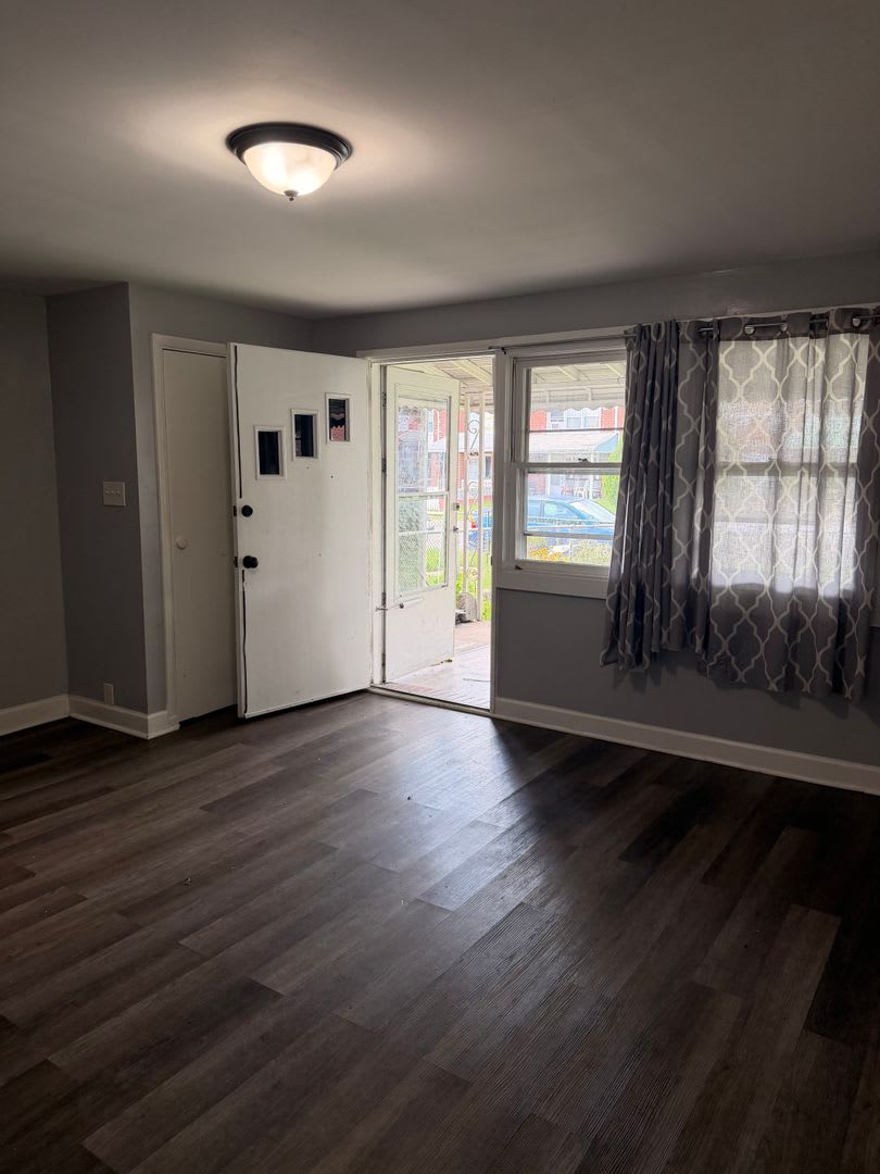 Kelmore Property COMING SOON – photo 4