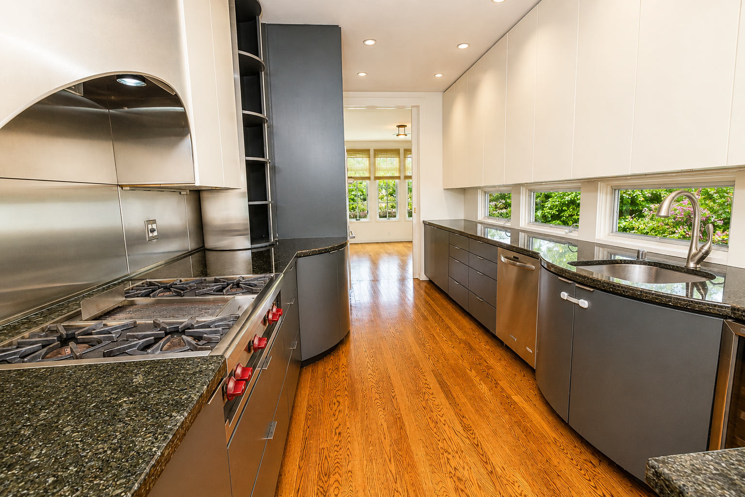 2850 Jackson Street – photo 4