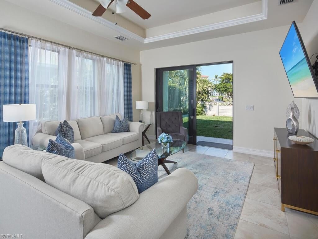 1119 Ridge St – photo 2