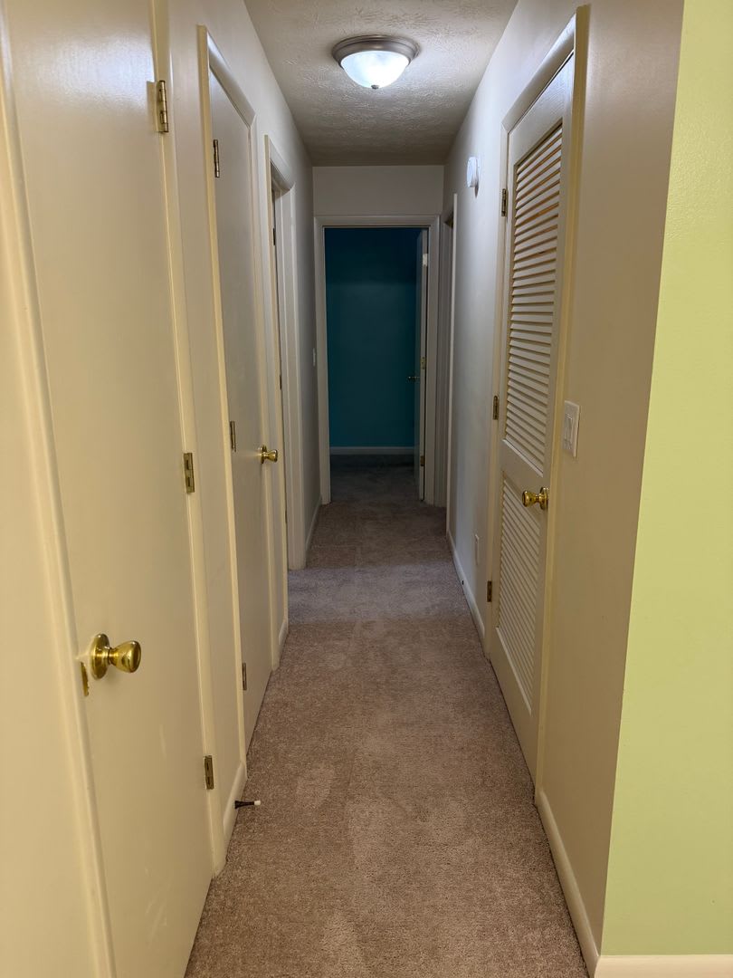 Bright & Spacious 2-Bedroom Condo in Popular Turtle Creek! – photo 5