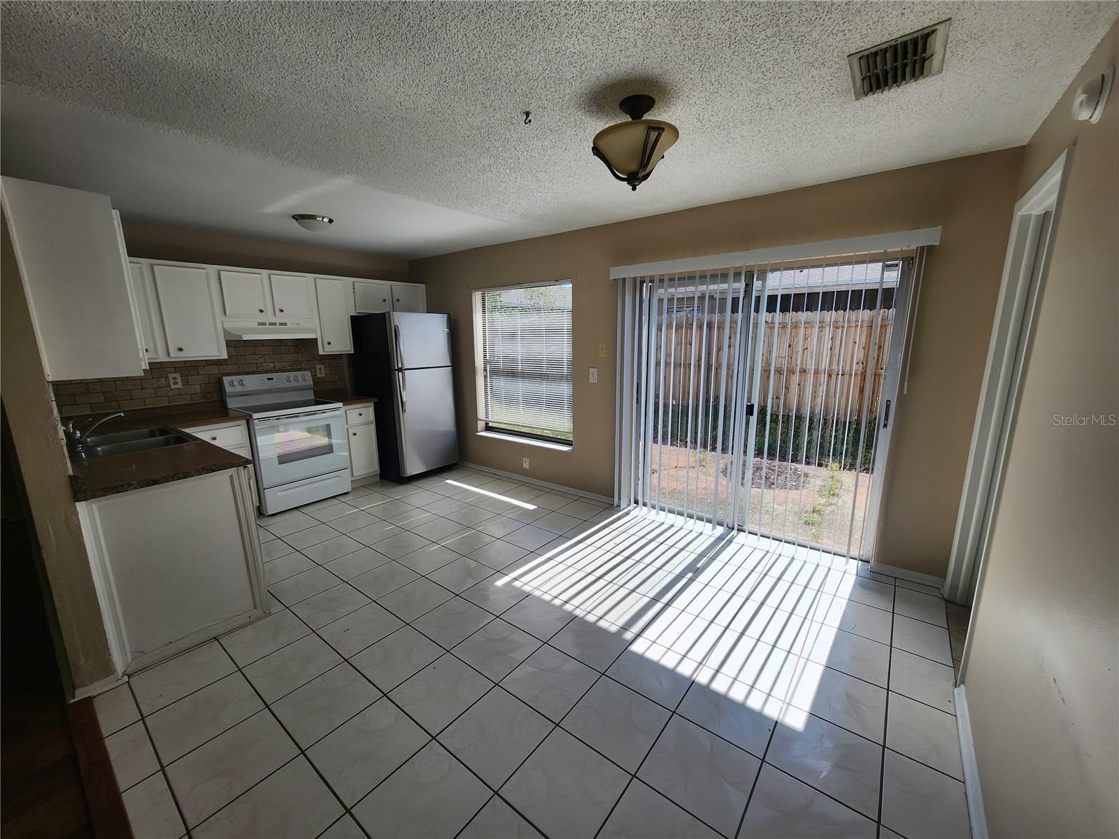 905 OLD FIELD Drive – photo 5