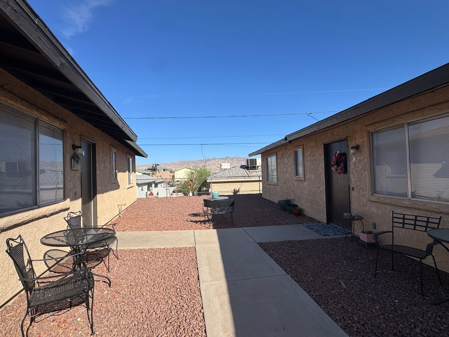 Refreshed 2 Br 2Ba Close To Hwy 95 – photo 1
