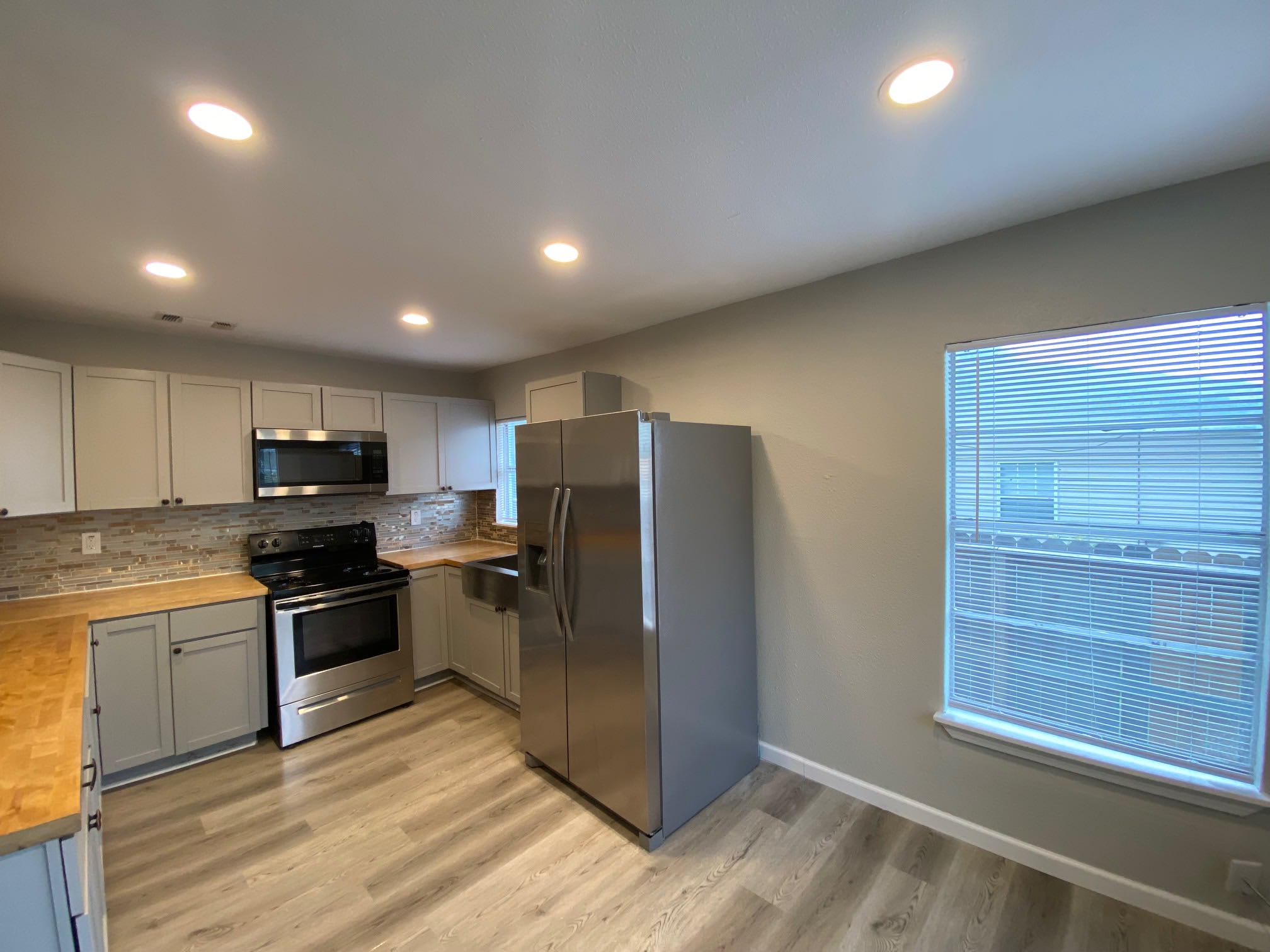 603 Wolf St – photo 2