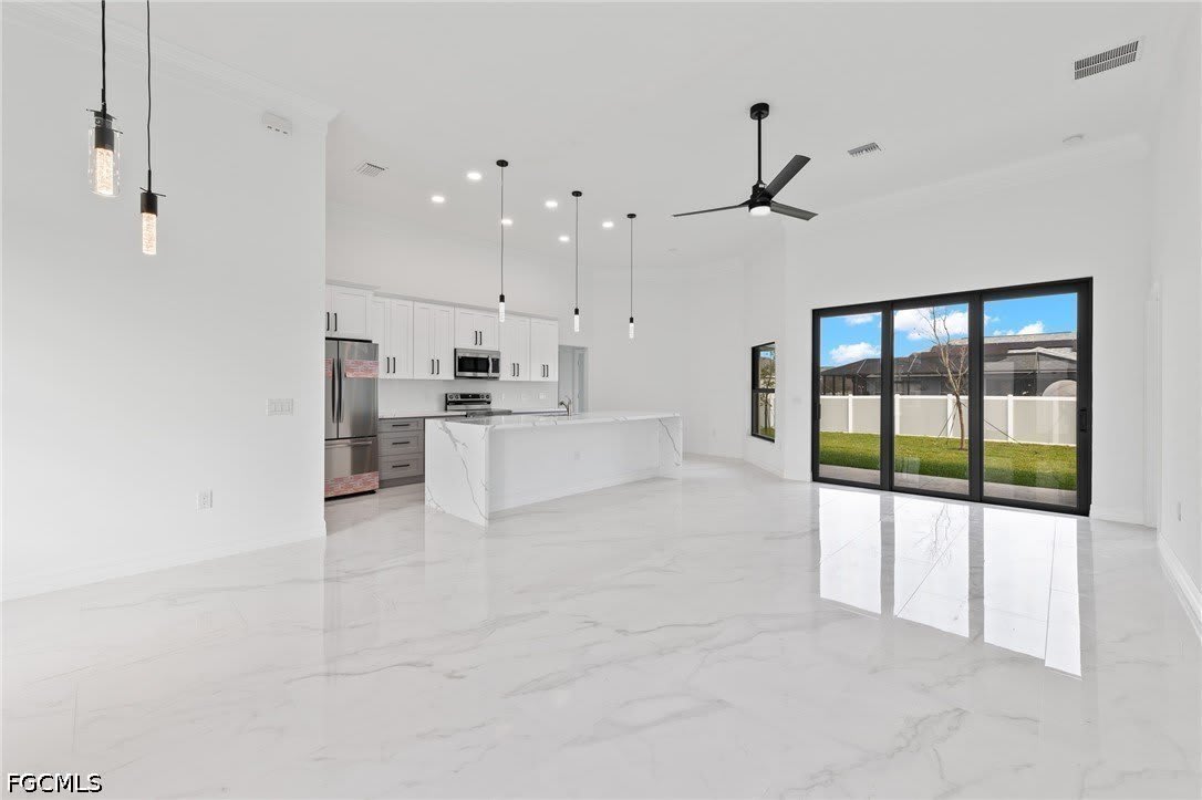 2208 Nelson Road N – photo 4