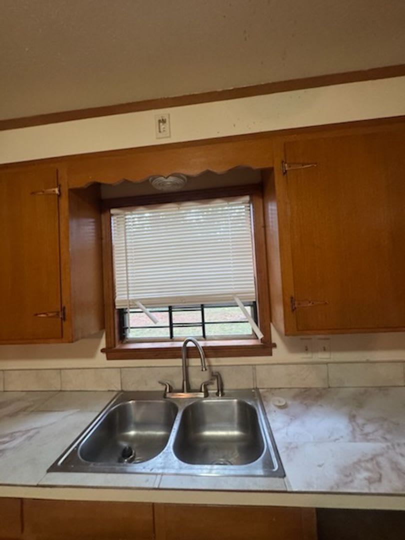 Charming 3 Bedroom Home – photo 4