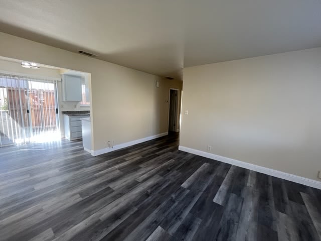 556 N Lincoln Ave – photo 4