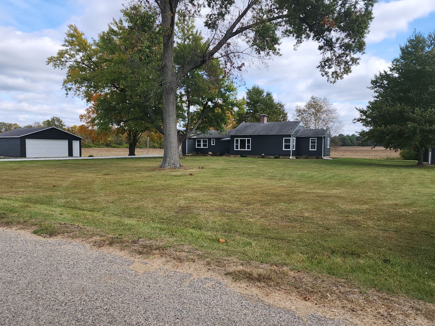 Set In The Country – photo 3