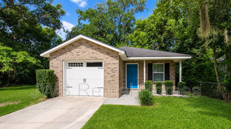 1186 Pangola Dr – photo 1