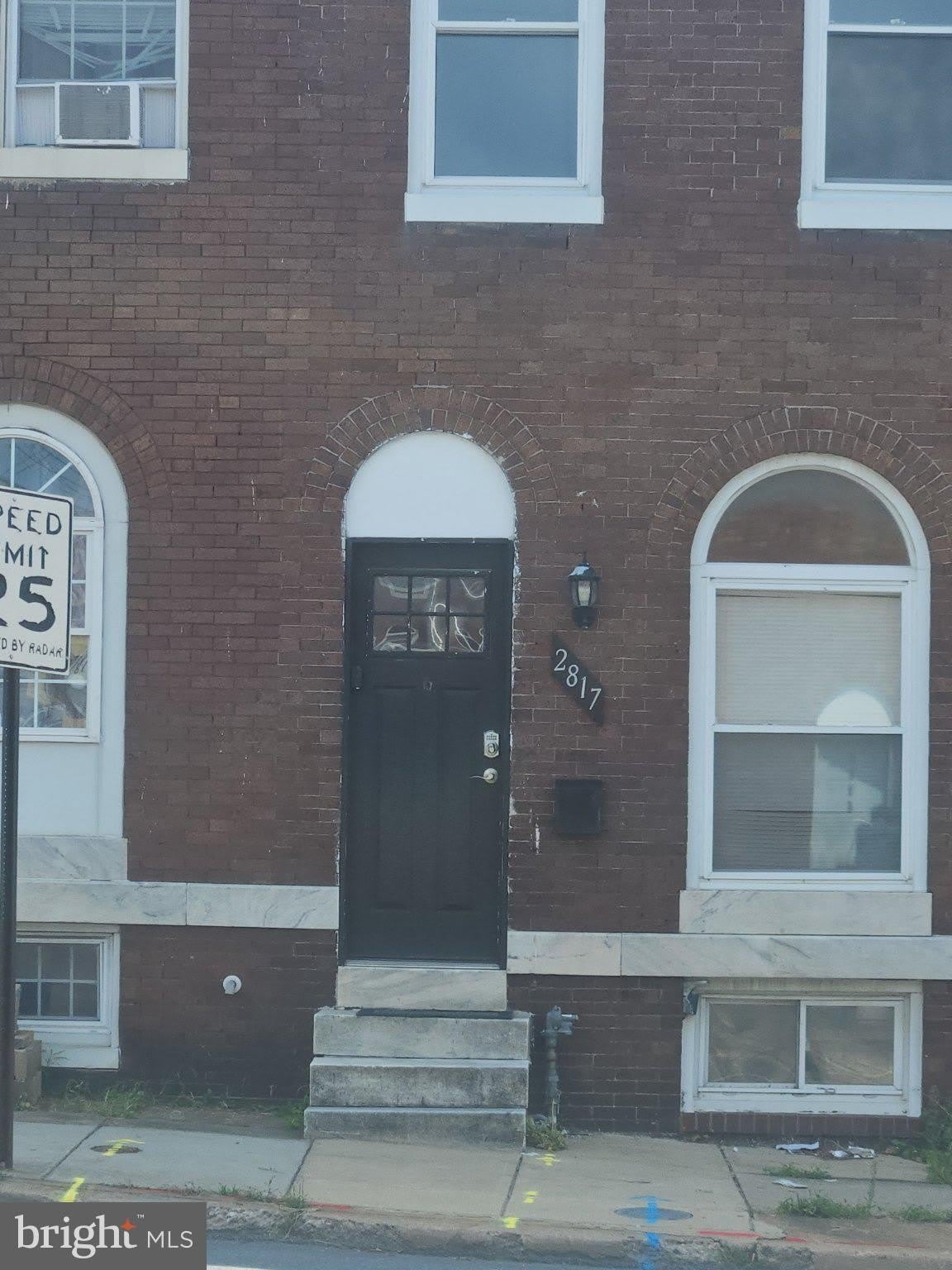 2817 ORLEANS Street – photo 2
