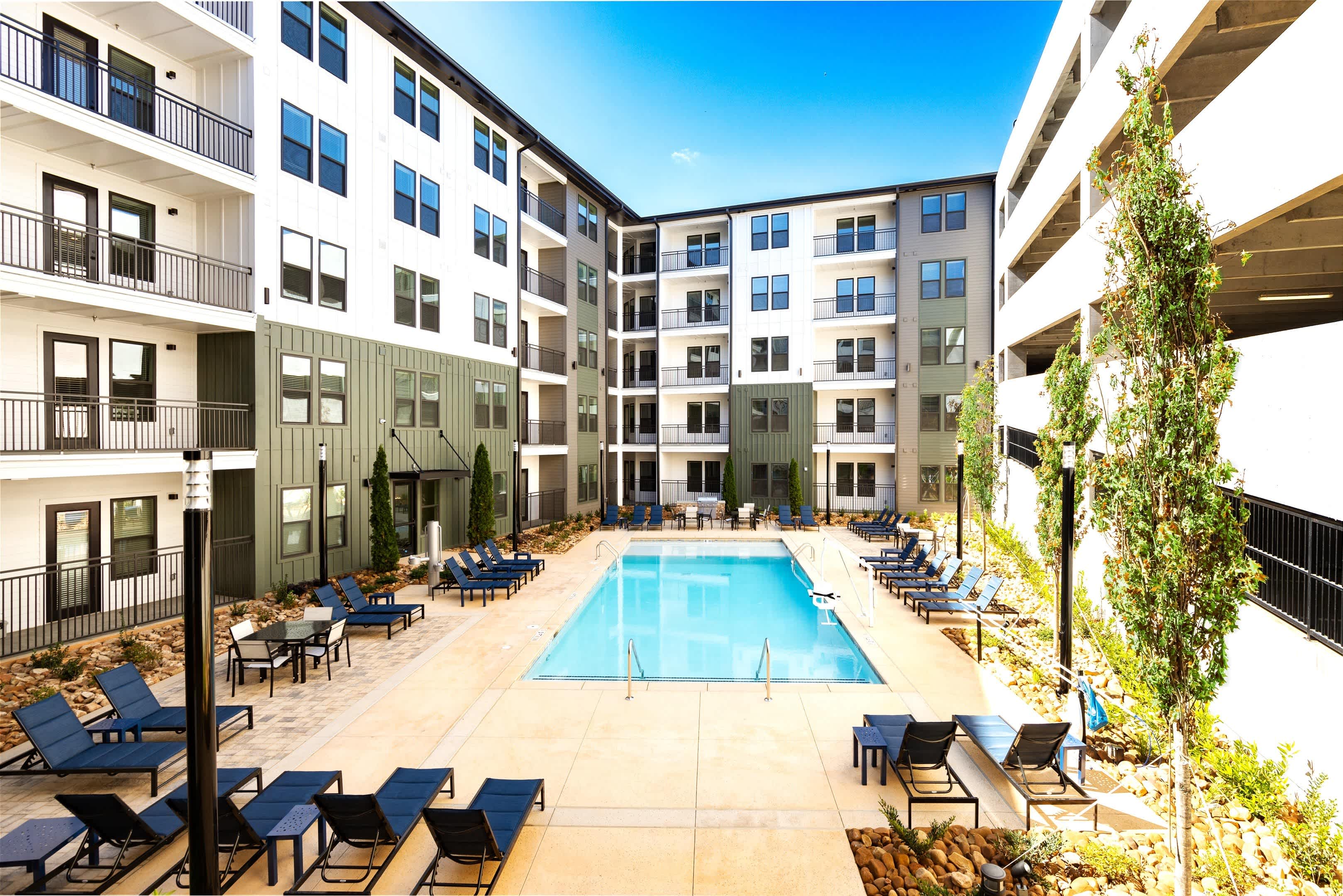 The Argos Apartments at Grant Park – photo 1