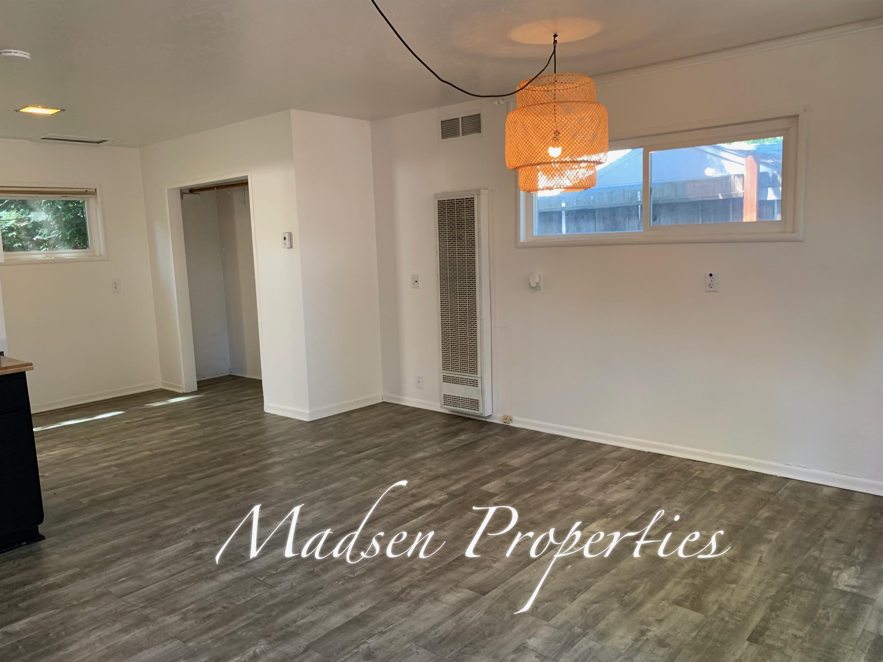 1531 Sherman Avenue – photo 2