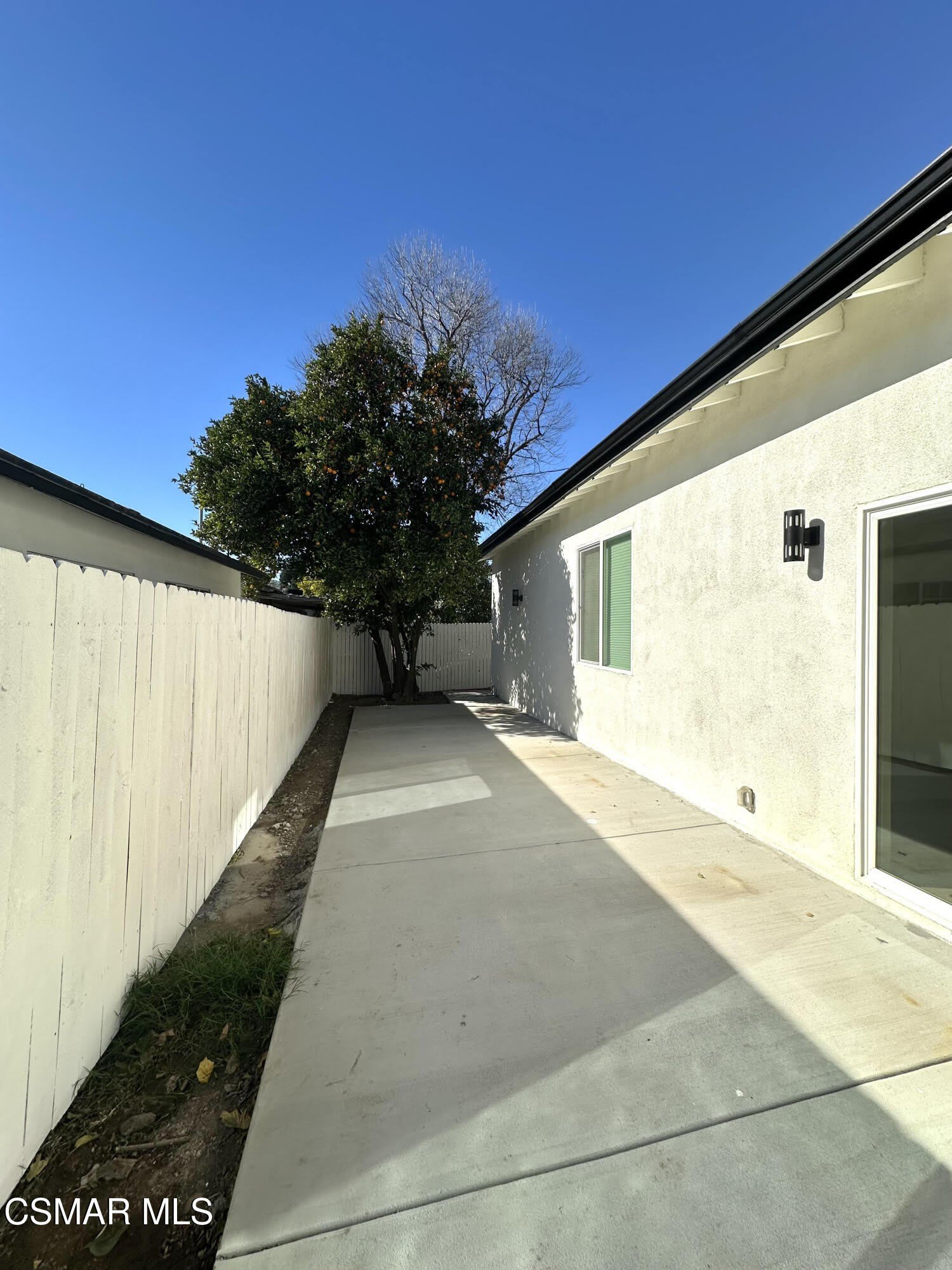 8515 Vanalden Avenue – photo 3