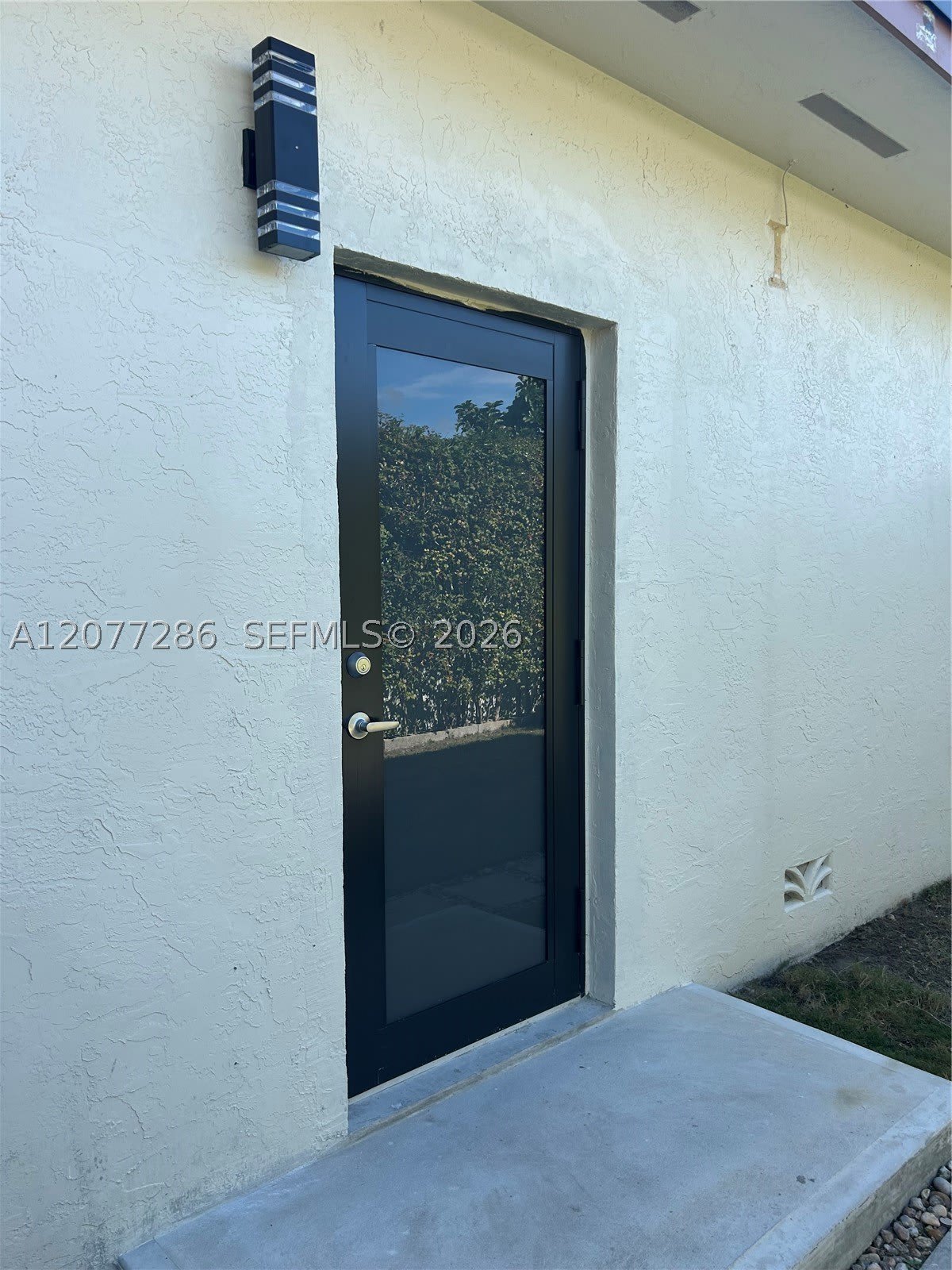 18520 Caribbean Blvd – photo 1