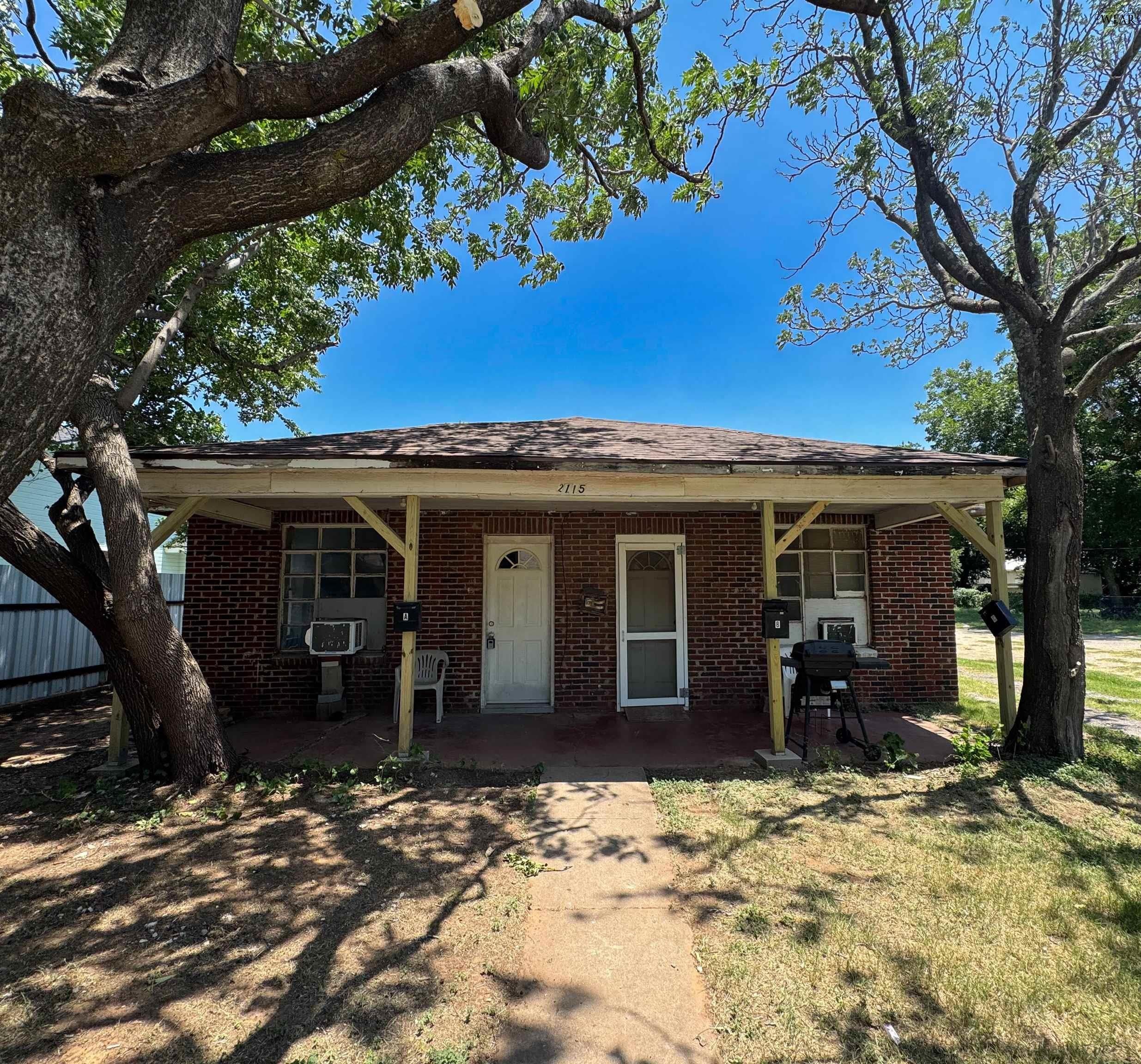 2115 PRINCETON AVENUE – photo 1