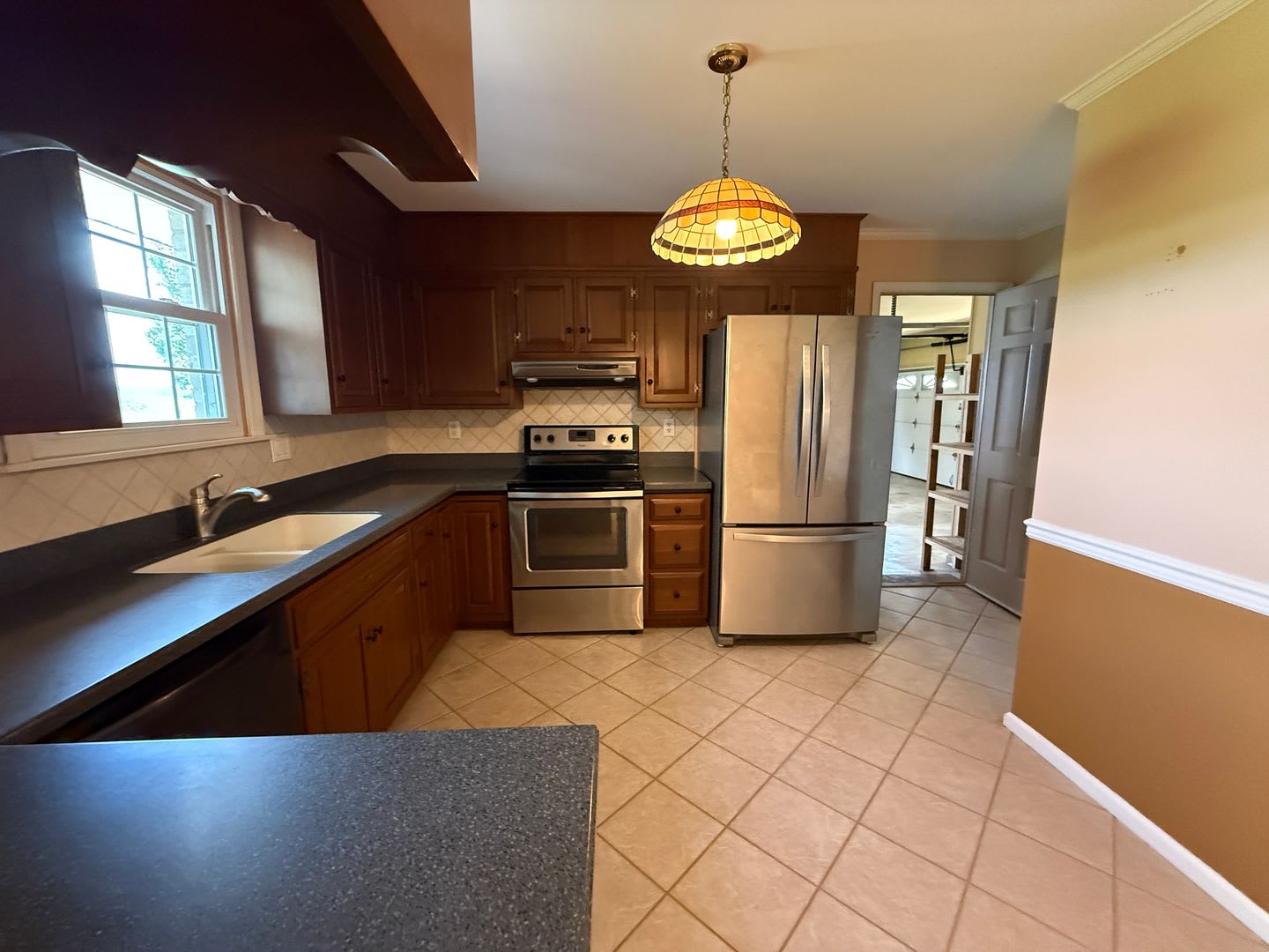 Myerstown 3 bedroom 2 bath brick ranch in Lynncrest – photo 3