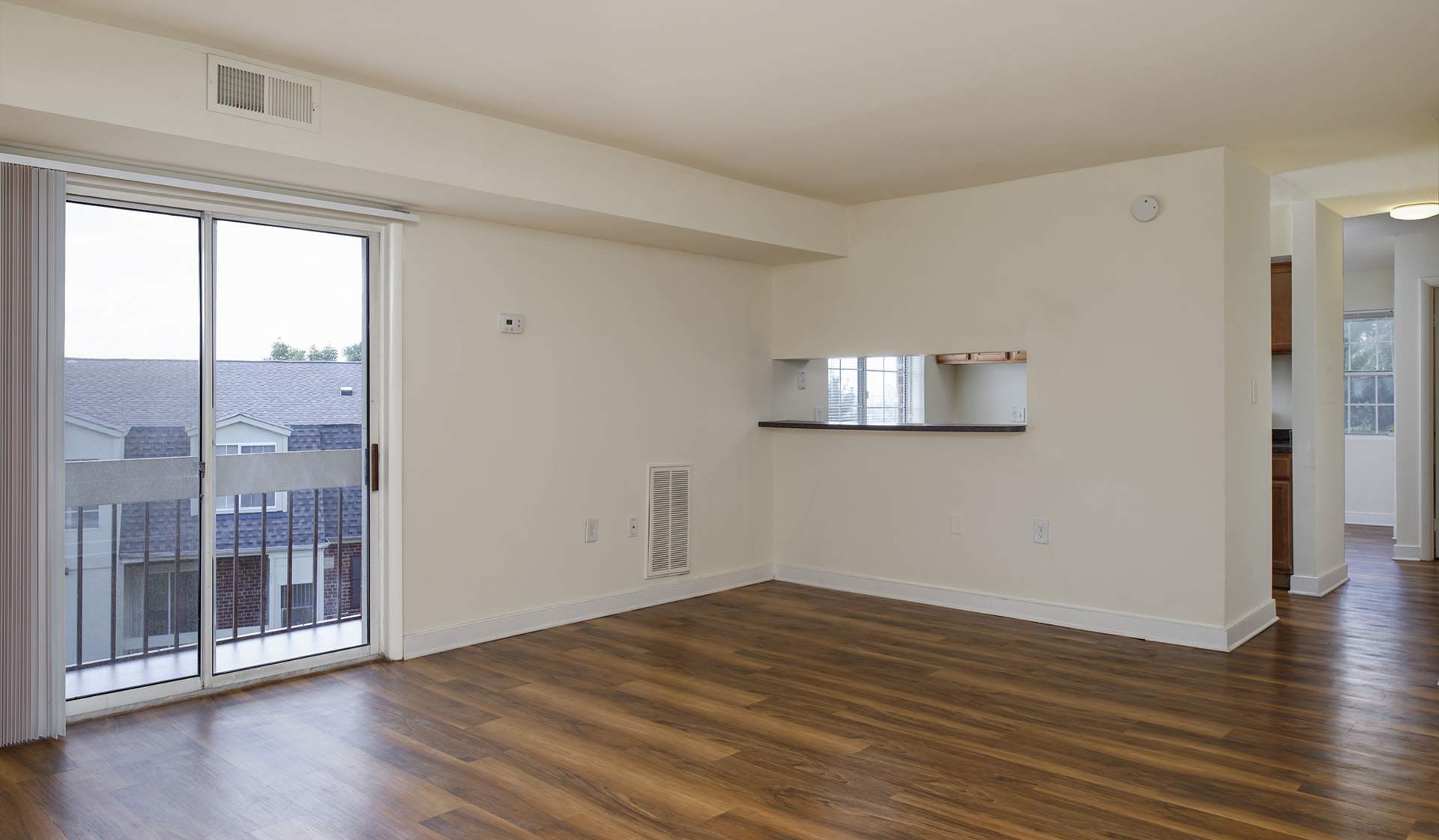 Foxchase Apartments – photo 5