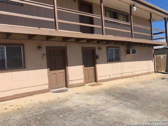 1428 Wiltshire Ave – photo 2