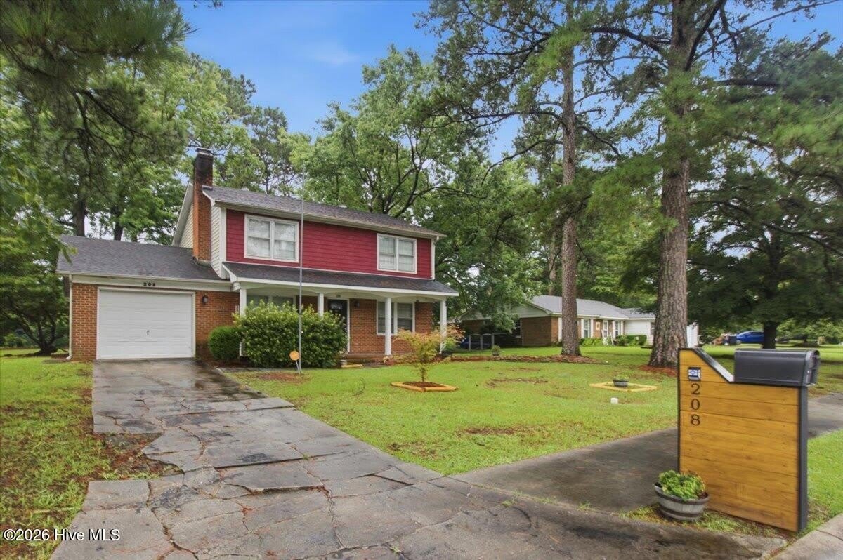 208 Greenbriar Drive – photo 3
