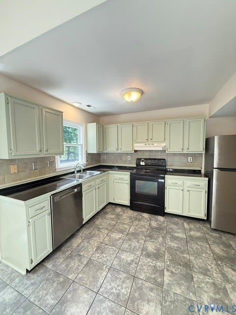 2508 Sutton Place – photo 5