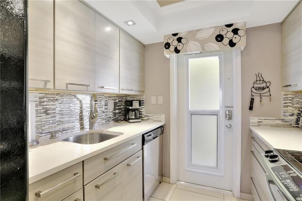 505 N Riverside Drive – photo 5