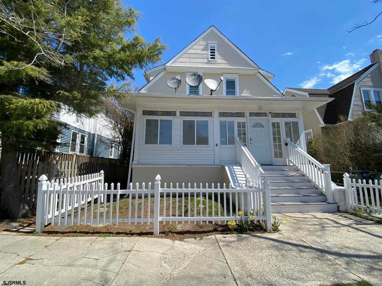29 N Bartram Ave – photo 2