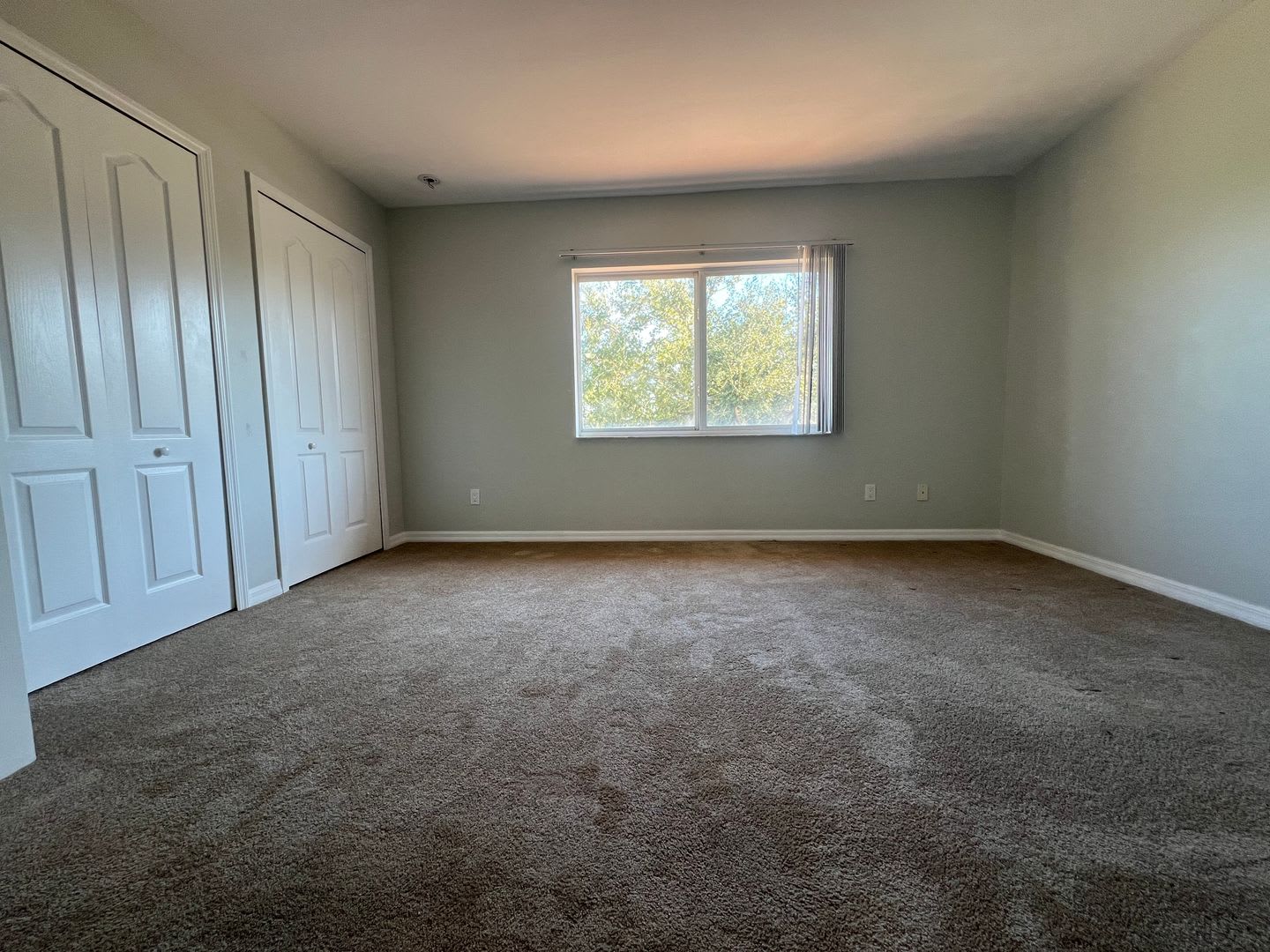 CHECHECKOUTTHIS 2 bedroom 2 1/2 bath Townhouse – photo 4