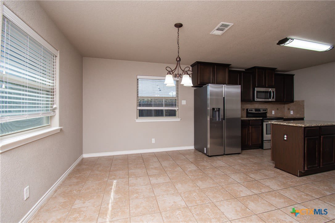 9805 Kaitlyn Drive – photo 5