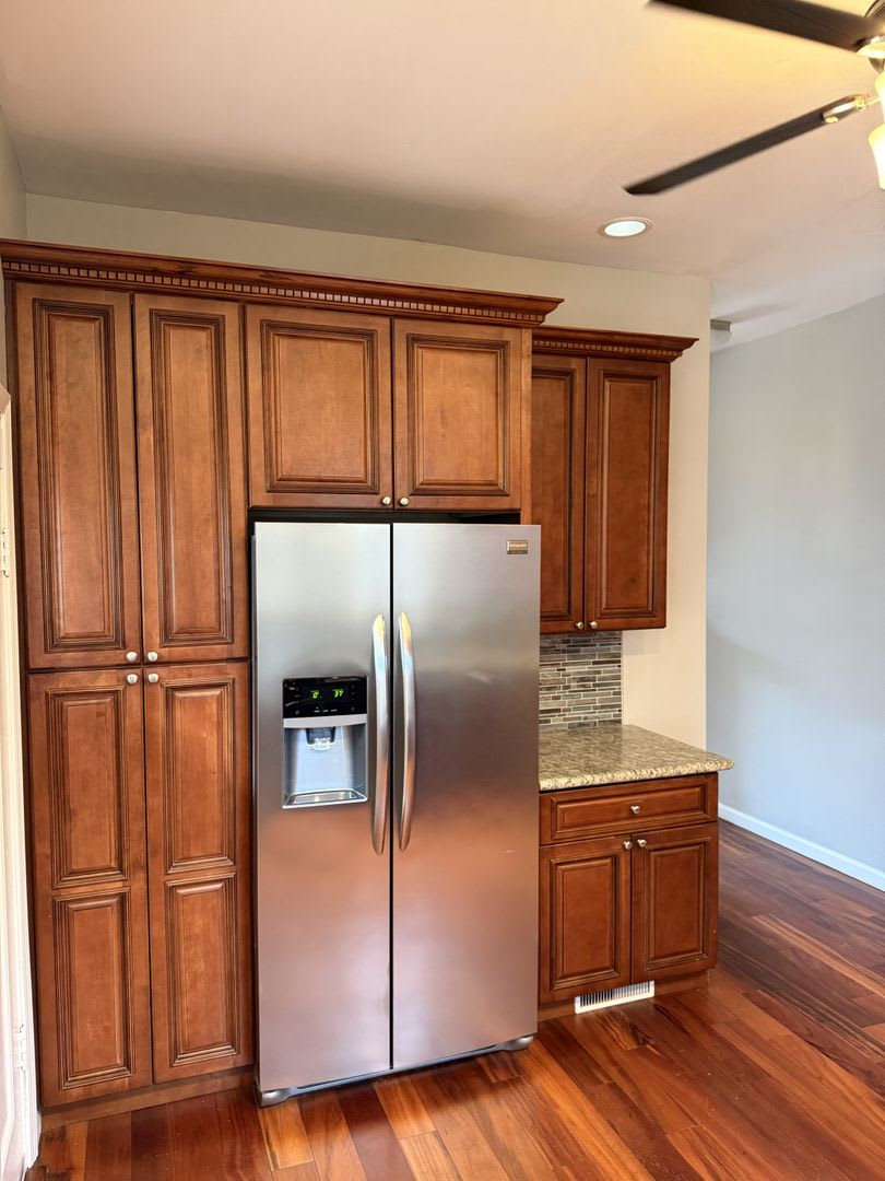 2 Bedroom, 1 Bath Townhome in trendy Lawrenceville. Convenient! – photo 4