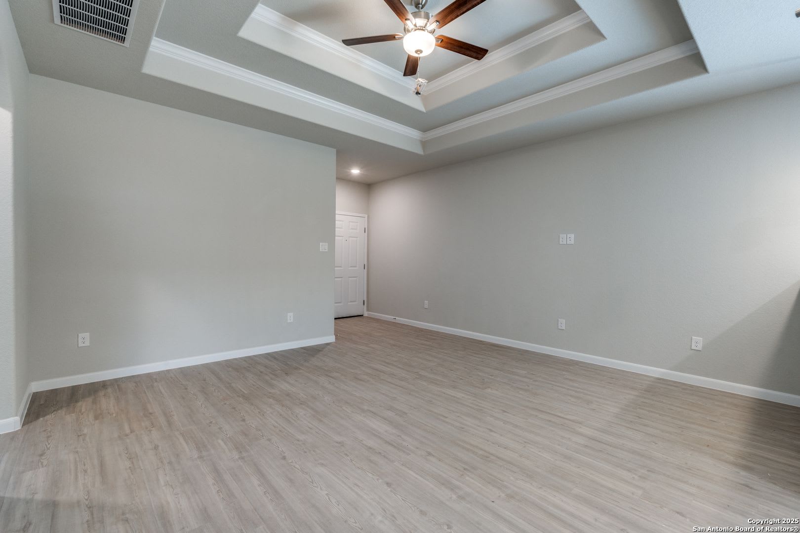 4 Week Free Move In Special Brand New 3 Bedroom Duplex With Modern Finishes Private Fenced Yard In Seguin – photo 5